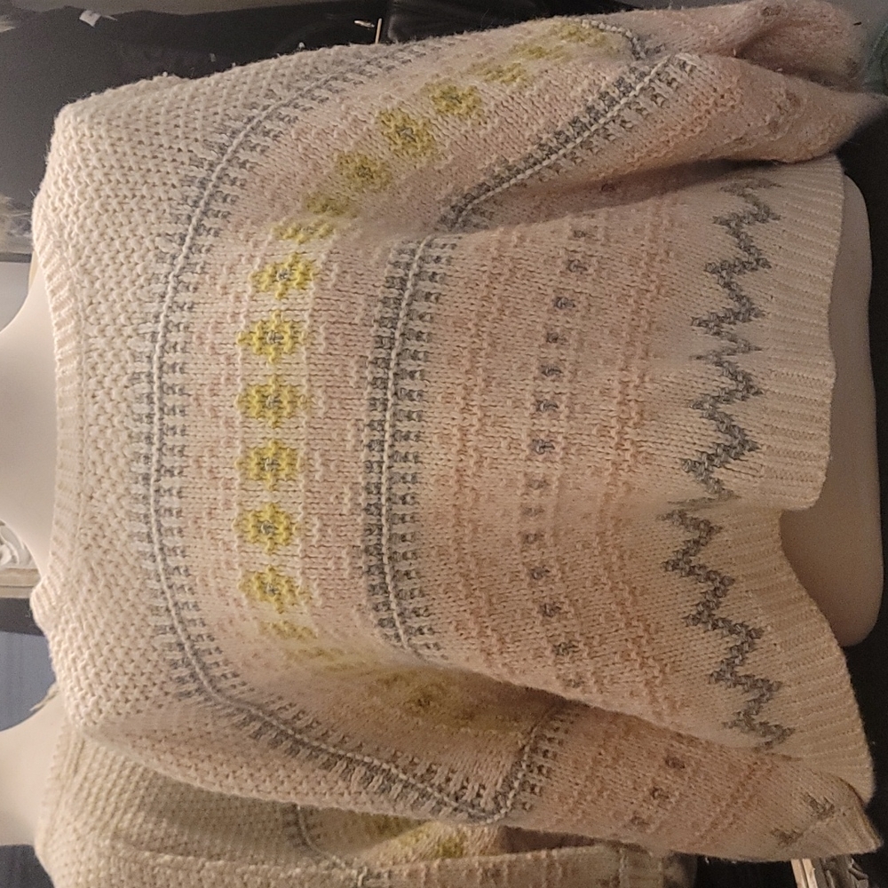 VS sweater